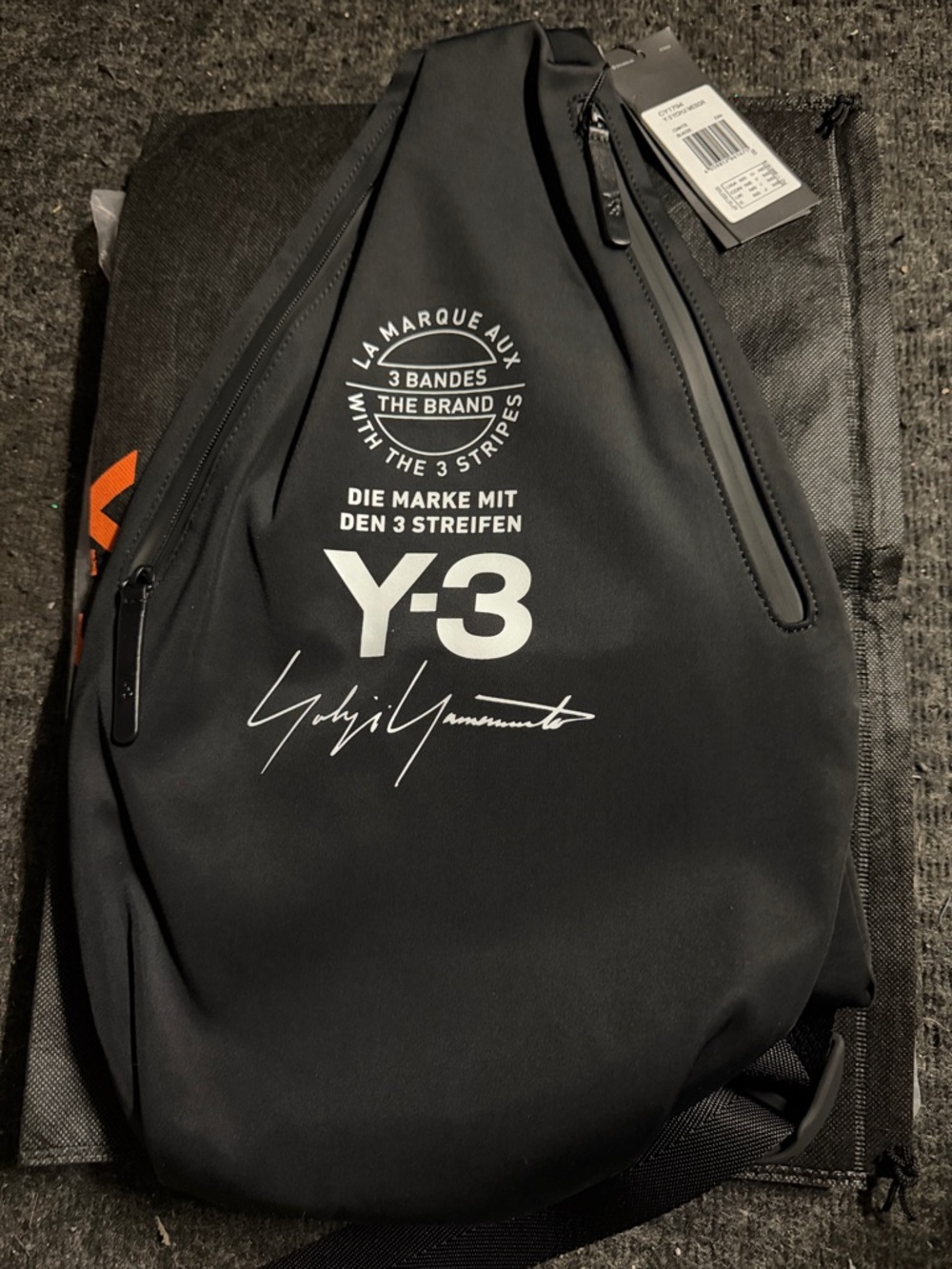 NWT adidas Y-3 Yohji Yamamoto sling messenger bag in black - Picture 5 of 8